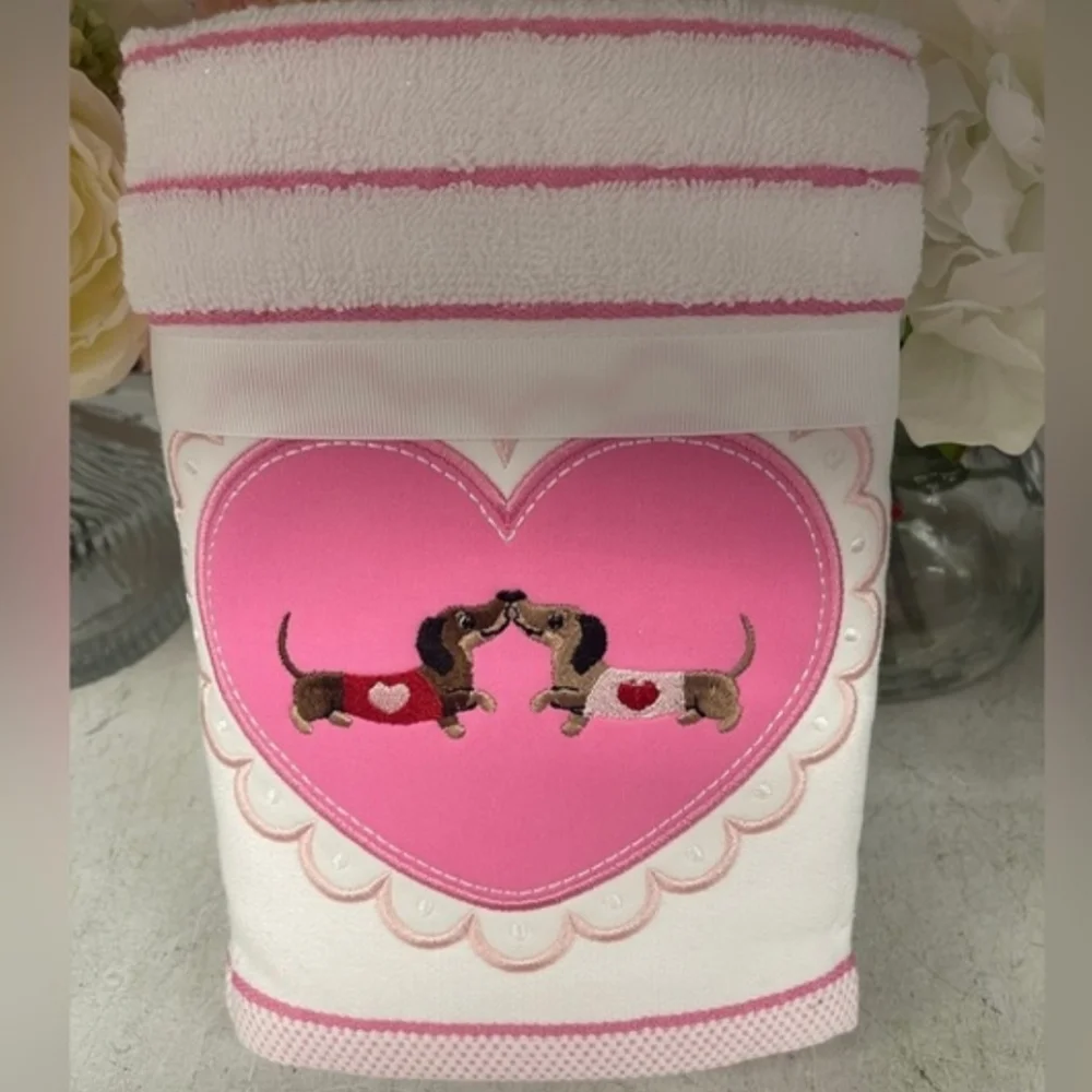 Daschund Valentine's Heart Hand Towel Set